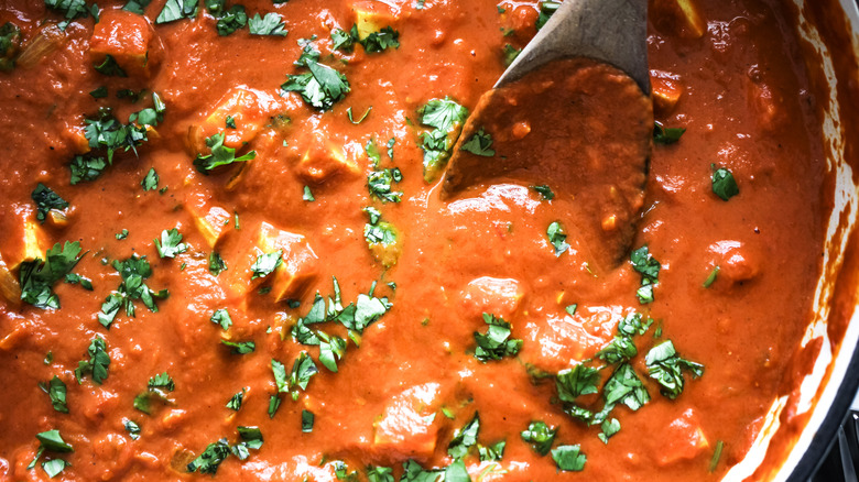 close up vegan tofu tikka masala