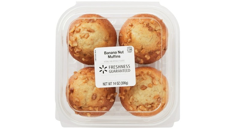 Clamshell package of four muffins