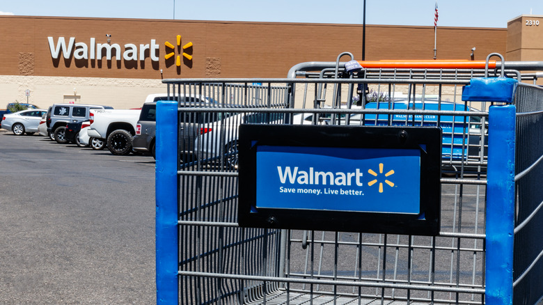Walmart cart in front of Store