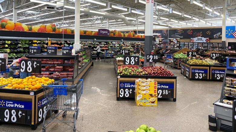 Walmart produce section