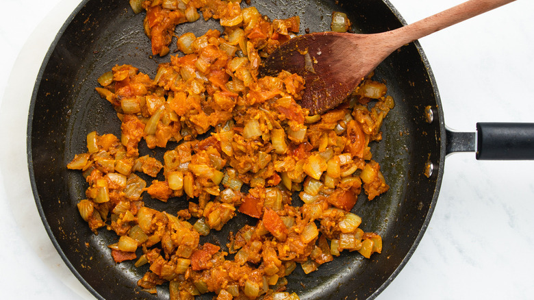 seasoned vegetables in pan