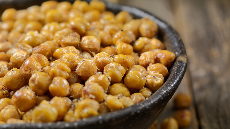 Roasted chickpeas