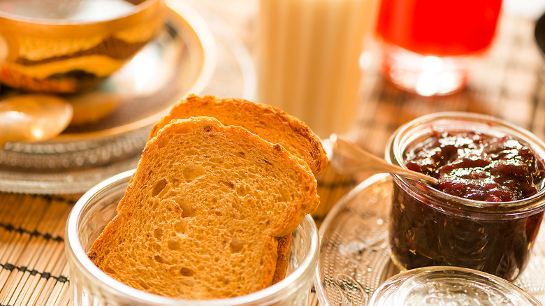 dehydrated melba toast jam