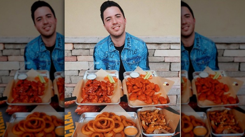 Man enjoying Boneless Thursday