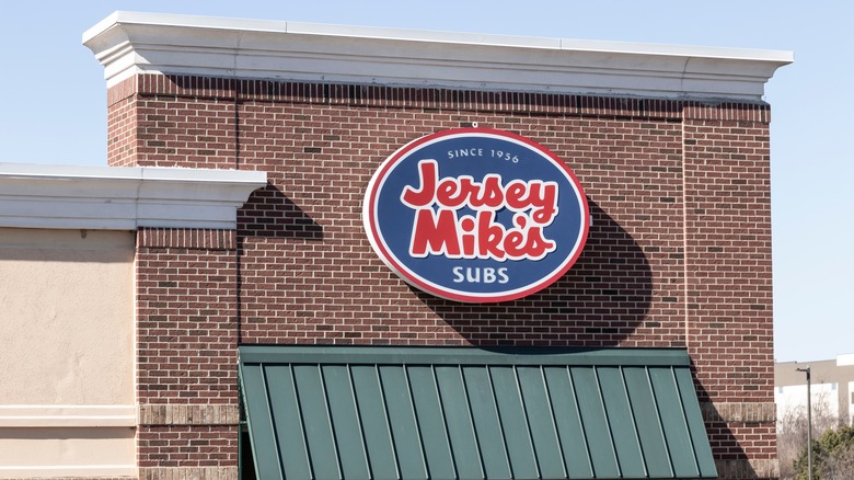 Jersey Mike's facade 