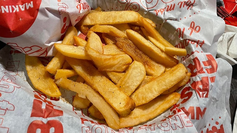 burger with fries red robin cheap