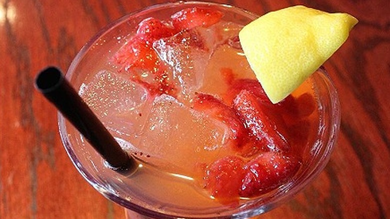 red robin freckled lemonade cheap minute maid