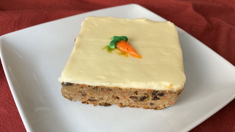 carrot cake slice