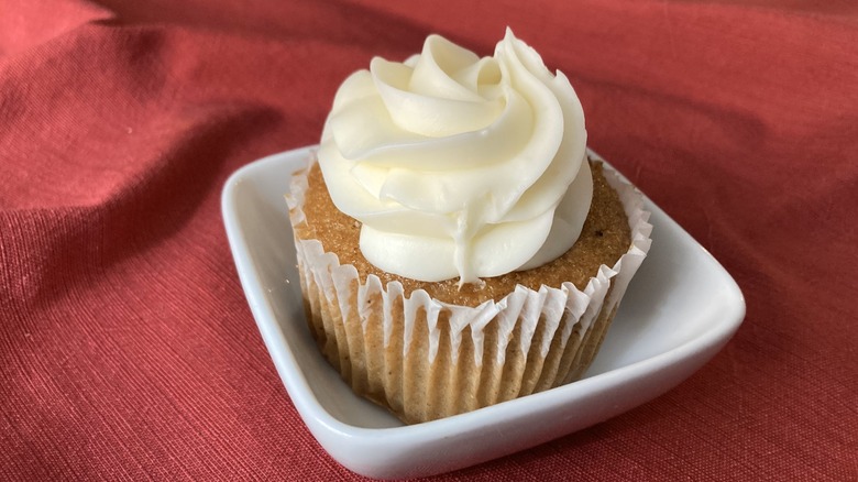 carrot cake cupcake with frosting