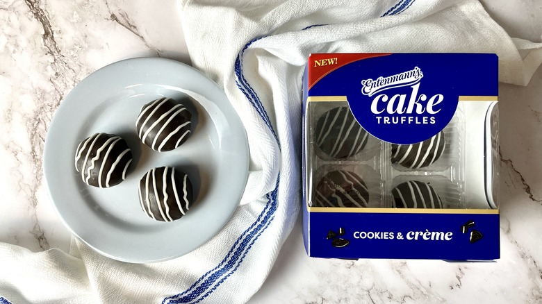 The cookies & creme cake truffles from Entenmann's