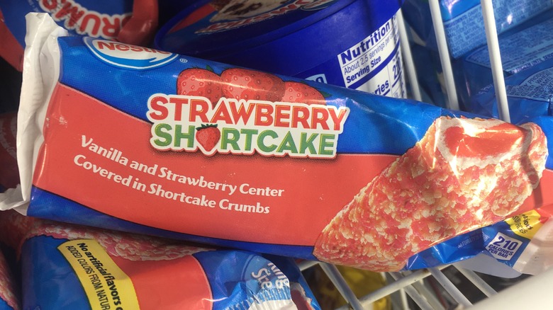 Stawberry Shortcake ice cream bar