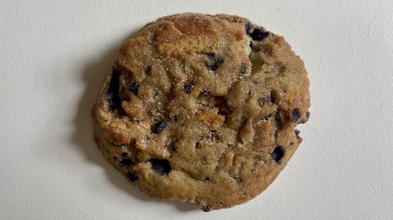 blueberry cookie