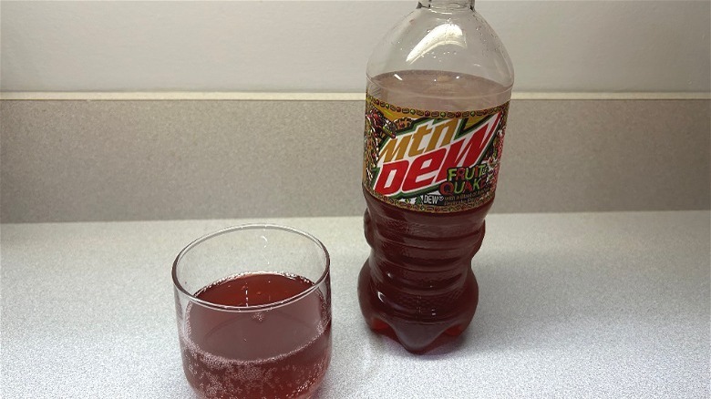 mountain dew in glass 