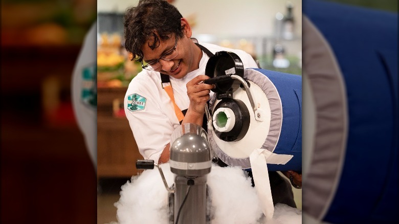 Contestant using liquid nitrogen appliance