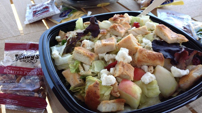 Wendy's Apple Pecan Salad