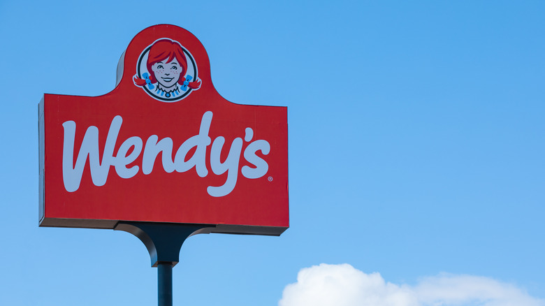 Wendy's sign