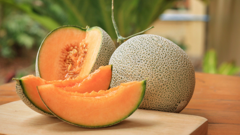 cut cantaloupe fruit