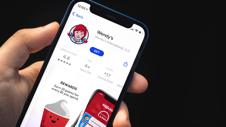  downloading Wendy's mobile app