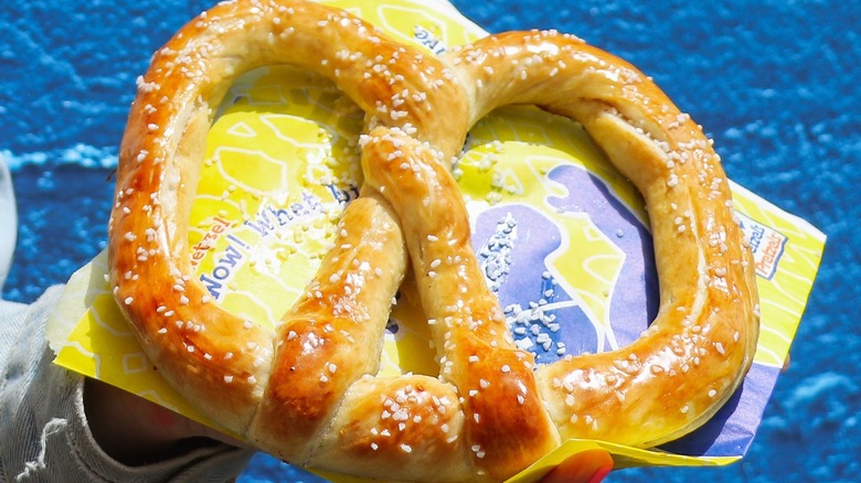 Wetzel's original salted pretzel