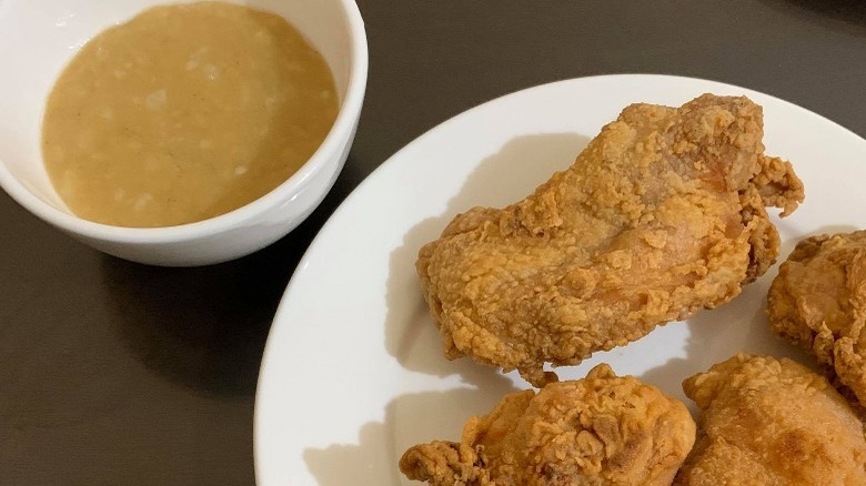 Jollibee Chickenjoy with gravy