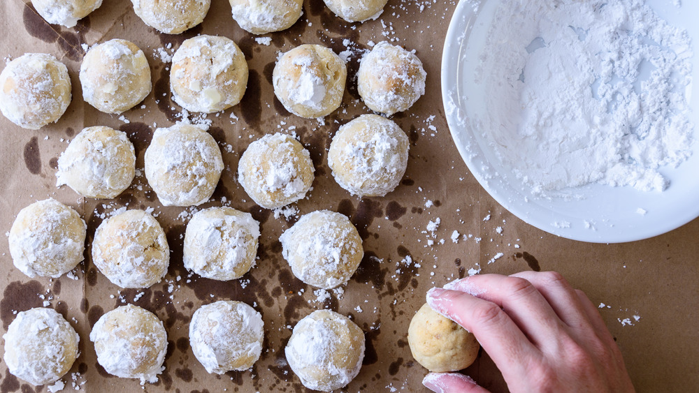 Russian tea cakes