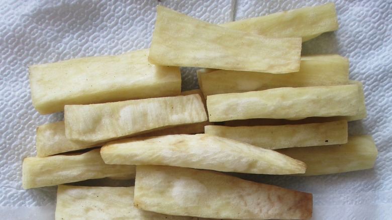 Yam chopped into slices