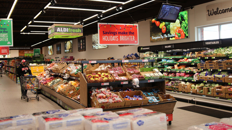produce at aldi supermarket