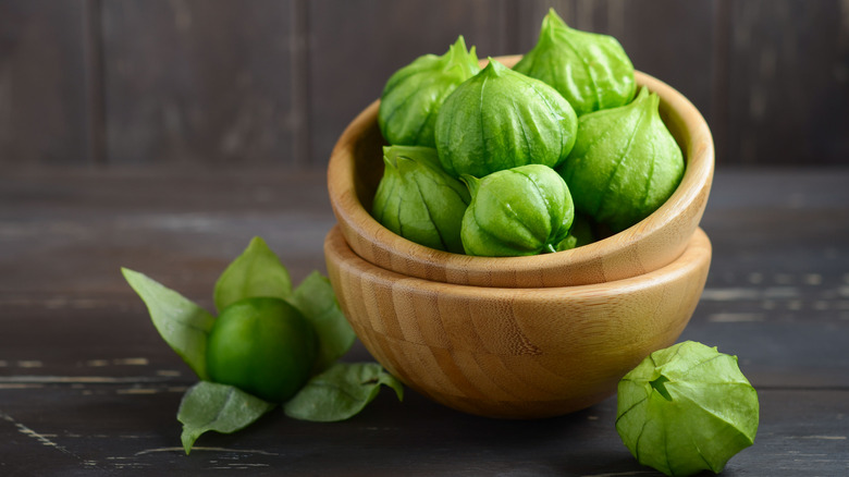 Tomatillos in bowl 