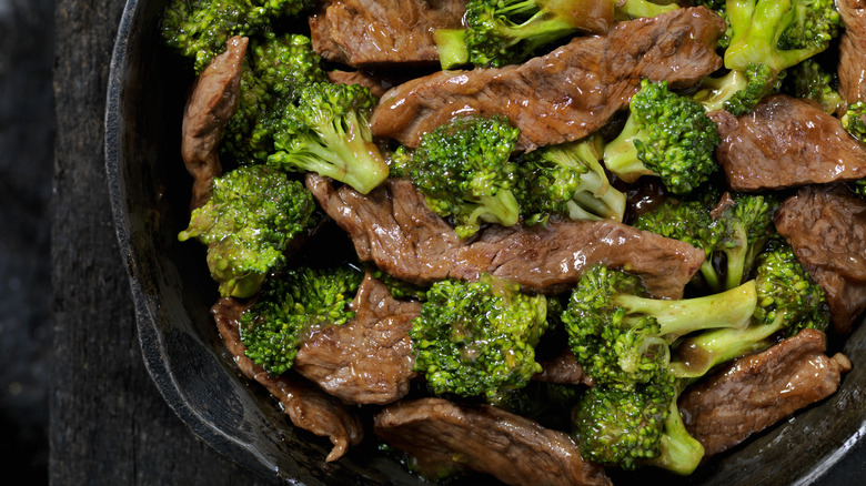 broccoli beef in skillet