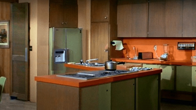 Brady Bunch kitchen 