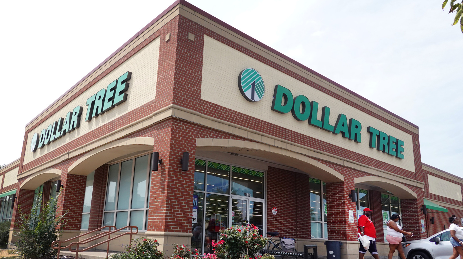 What Dollar Tree's CDO Change Means For The Grocery Aisle