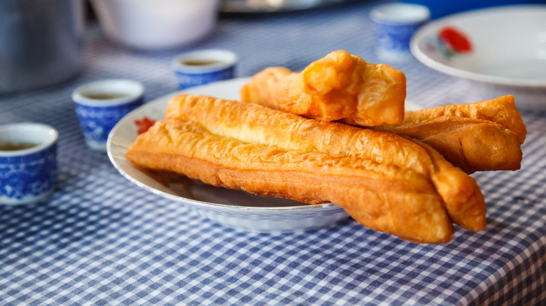 plate of youtiao 