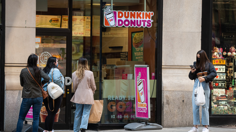 Dunkin' crowds 