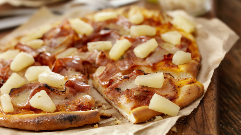 Pineapple and ham on pizza