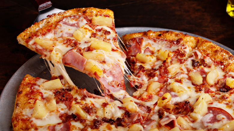 whole hawaiian pizza