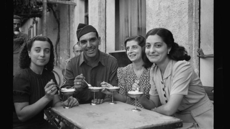 American soldier in Italy with Italian women