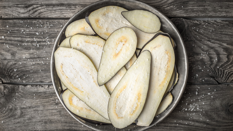 Salted eggplant slices