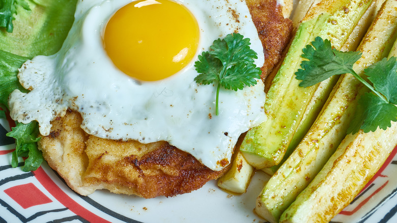 Plate of milanesa caballo