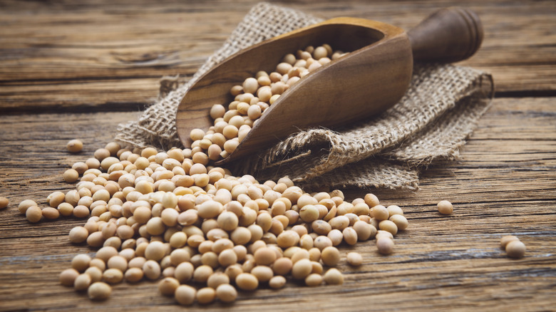 Soy beans in a pile