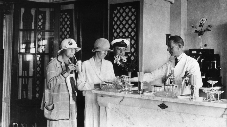 soda fountain 20s