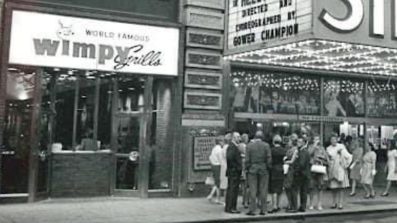 Wimpy storefront on Monroe Street in Chicago
