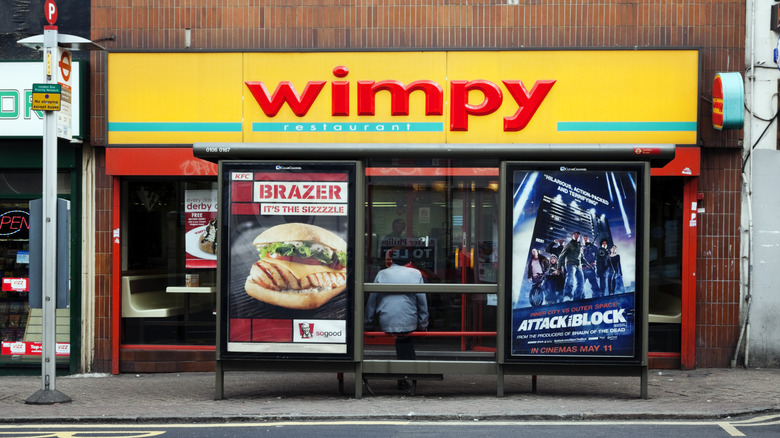 A storefront of a Wimpy restaurant in the U.K.