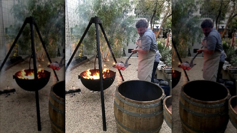 Ford preparing a clambake