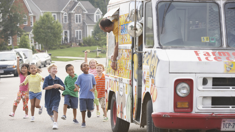 children running ice cream truck