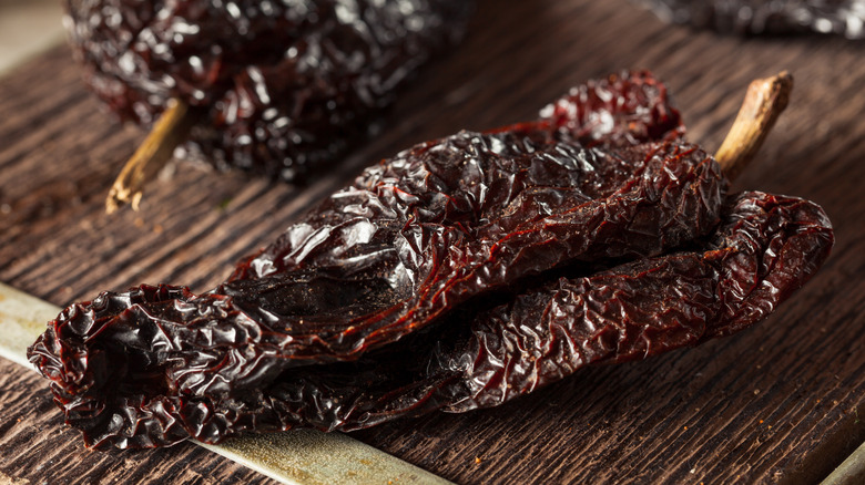 Long dark red dried pepper