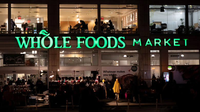 The outside of a Whole Foods market