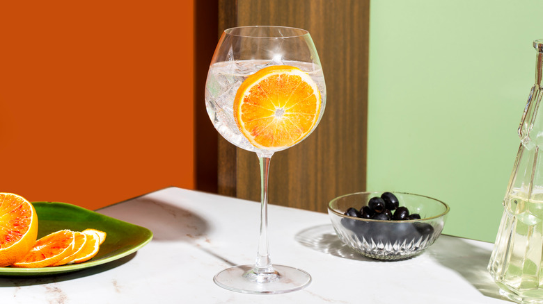 tonic spritzer with orange peel