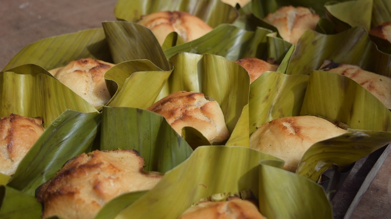 bibingkas wrapped in leaves