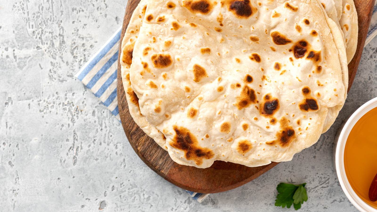 What Is Chapati And How Do You Eat It 