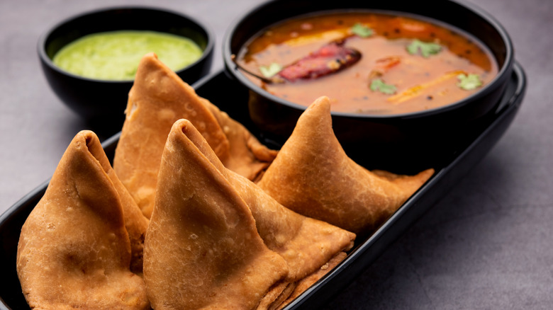 Samosa served with chutneys